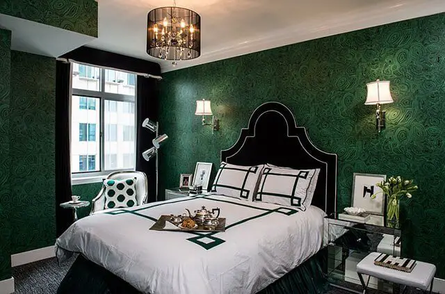 Emerald-Green-Black-Bedroom-Decor-Ideas