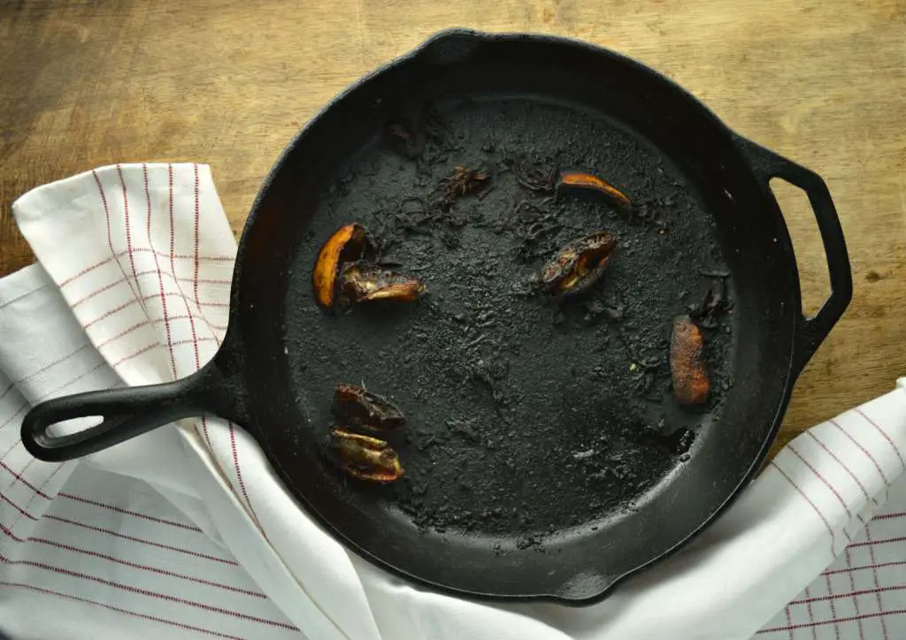 How to Clean a Cast Iron Skillet With Burnt On