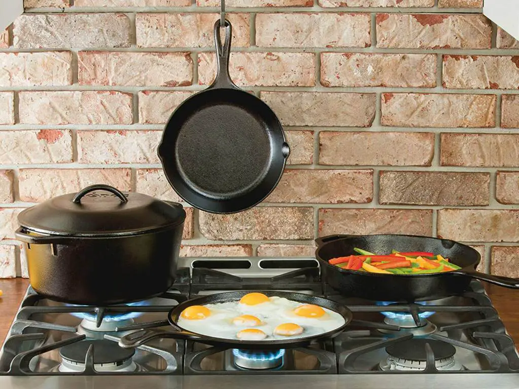 How to Store a Cast Iron Pan