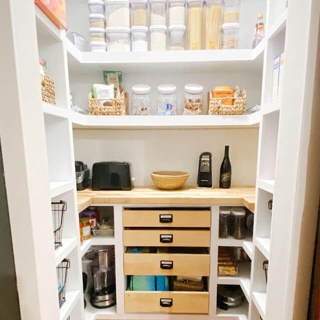 17 Clever Pantry Organization Ideas & Tricks - MaterialSix