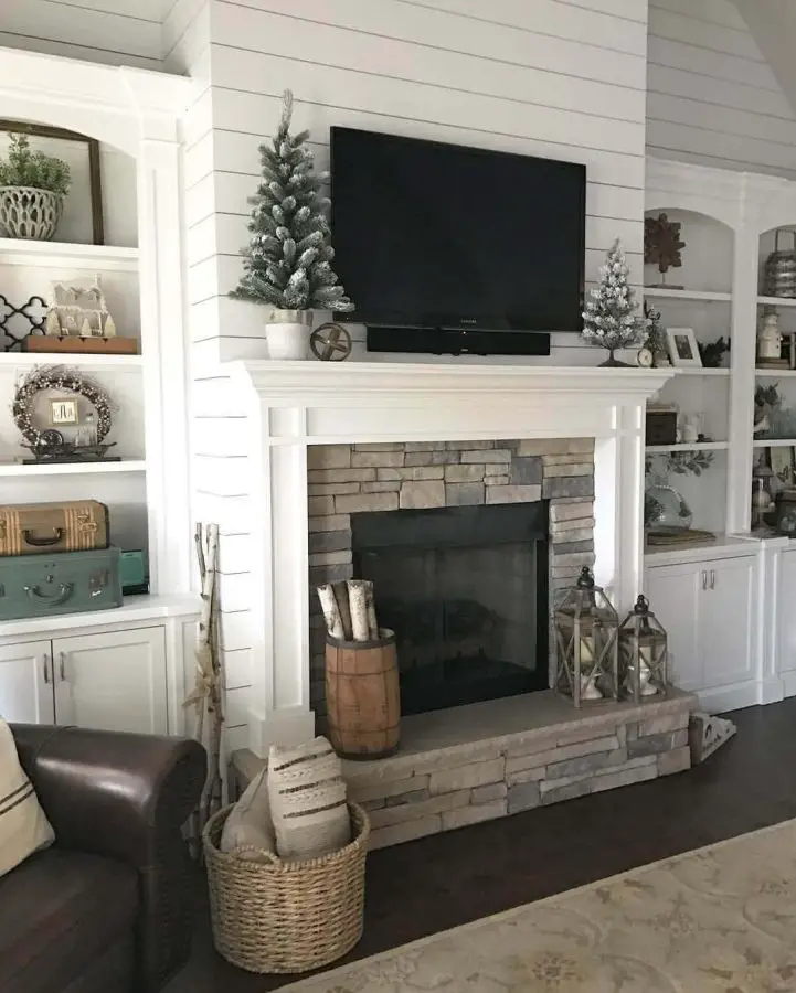  Farmhouse Mantel Decor with TV