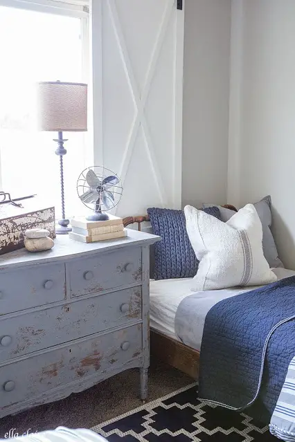 Rustic Decor Navy Bedroom