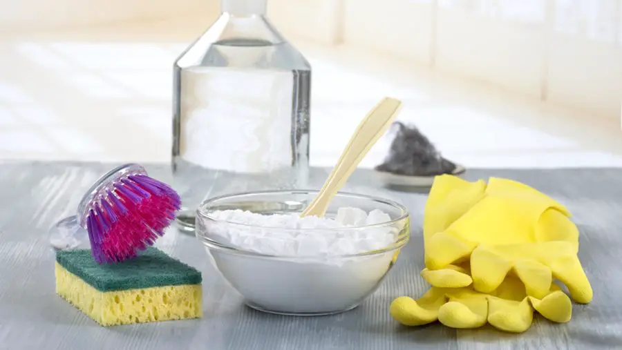 baking soda for microwave cleaning