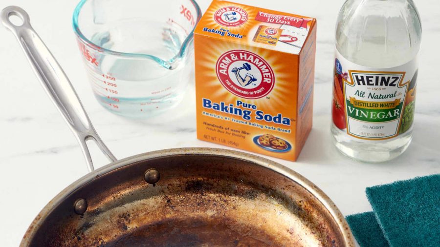 How to clean baked on grease from your aluminum pans using baking soda