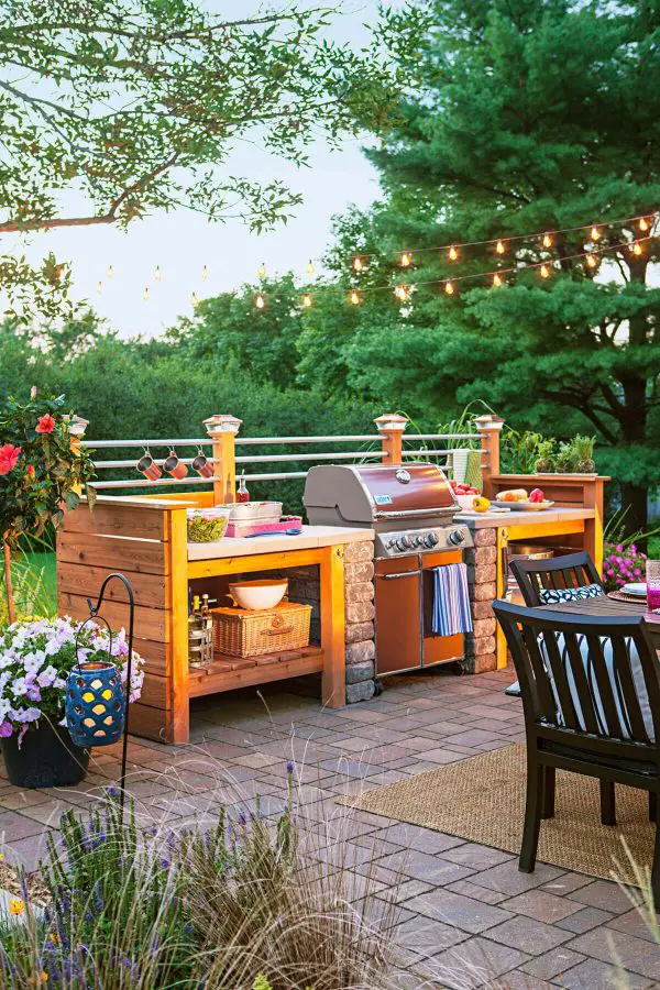 Warm-Colorful Kitchen Area