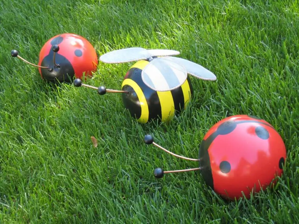 Garden Art Ideas - Bowling Ball Bumblebee and Ladybug