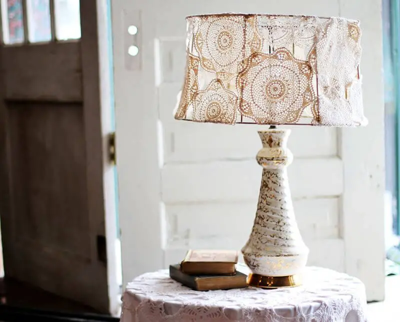 Doily Covered Lamp Shade - lampshade makeover ideas