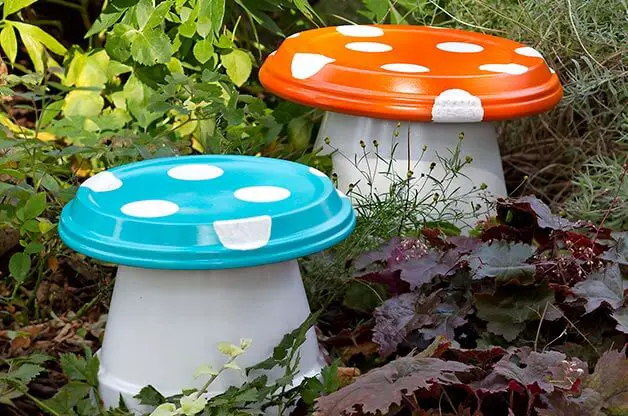 Garden Mushrooms - Garden Art Ideas