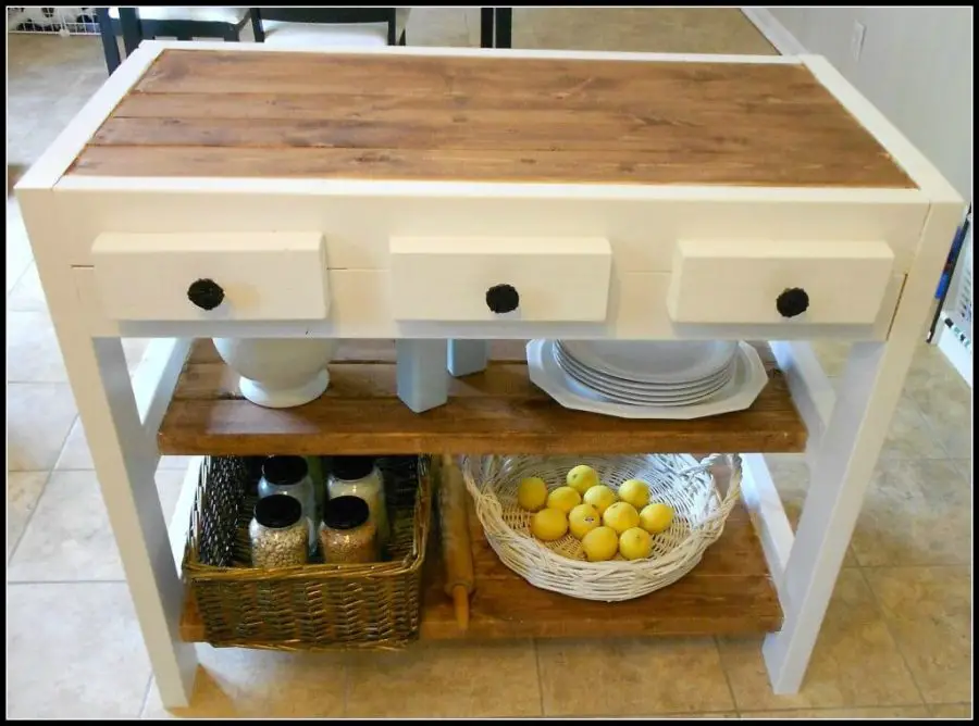 DIY Kitchen Island with 2x4s