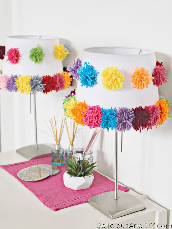 Pom-Pom Lamp Makeover