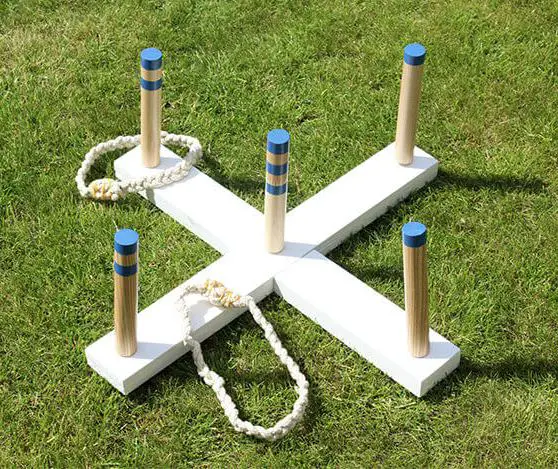 DIY ring toss game - Wooden Toys