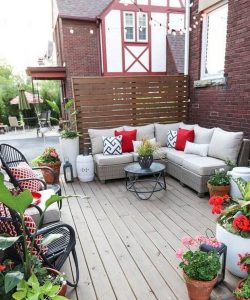 16+ Stunning Deck Decorating Ideas on A Budget - MaterialSix
