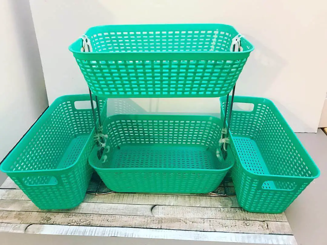 A Combination of Baskets - DIY kitchen storage ideas