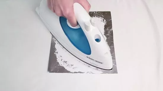 How to Clean Iron Plate When Burnt