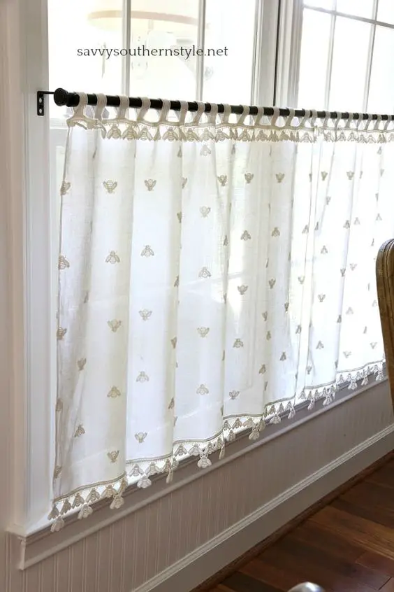 Café Curtains - Types of Kitchen Curtains