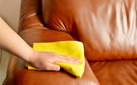 How to Remove Water Stains From Leather