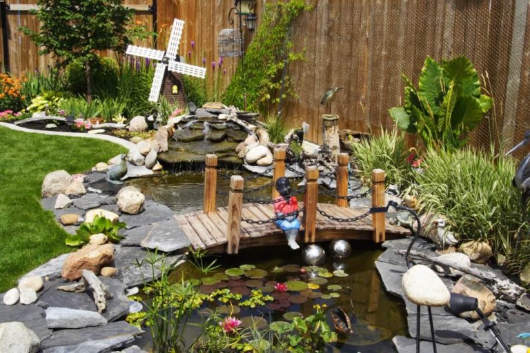 21 Beautiful Backyard Landscaping Ideas On A Budget