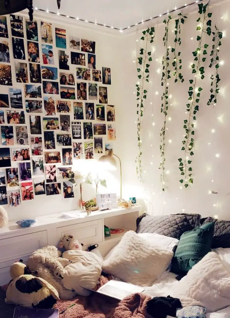 17 Aesthetic Bedroom Decor Ideas for A Perfect Look - MaterialSix