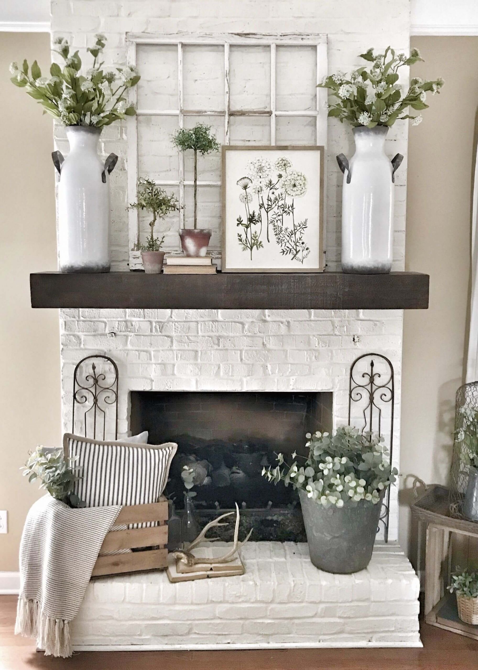 Fireplaces - Farmhouse mantel decor