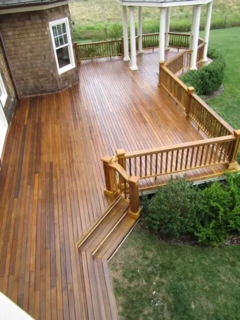 Classic Mahogany Deck Color