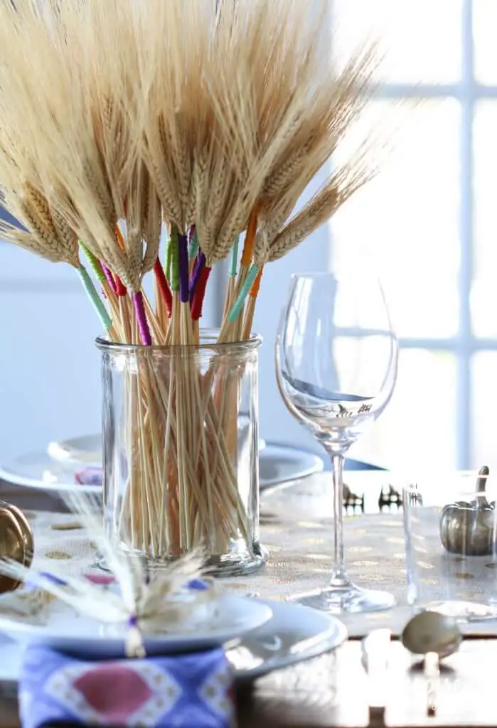 Thread and wheat - modern-thanksgiving-decor