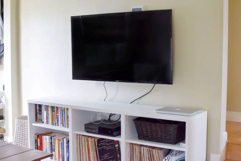 Mounting the Television without Studs