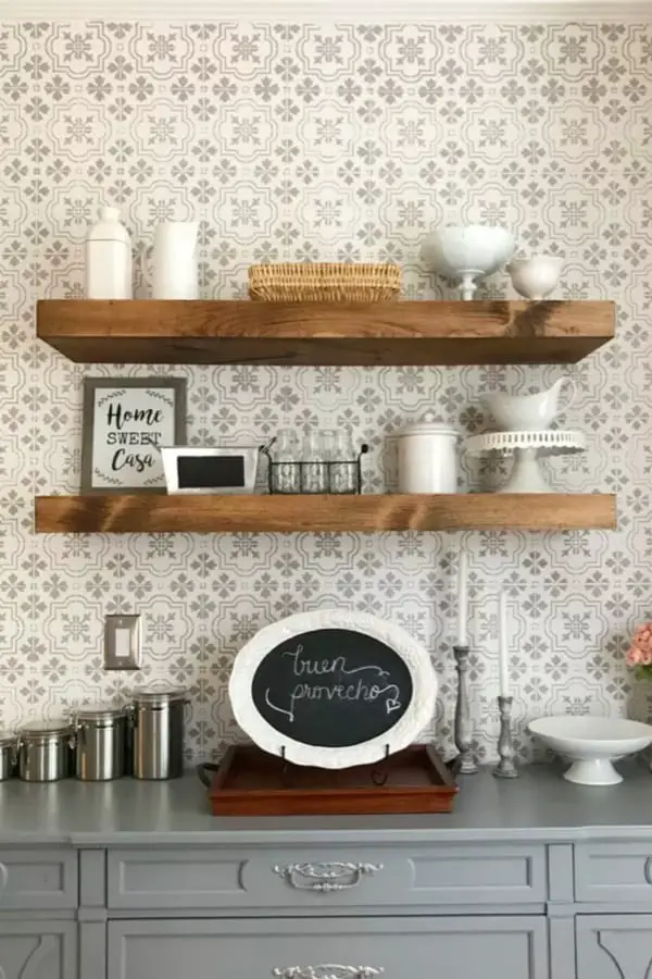 simple farmhouse floating shelf