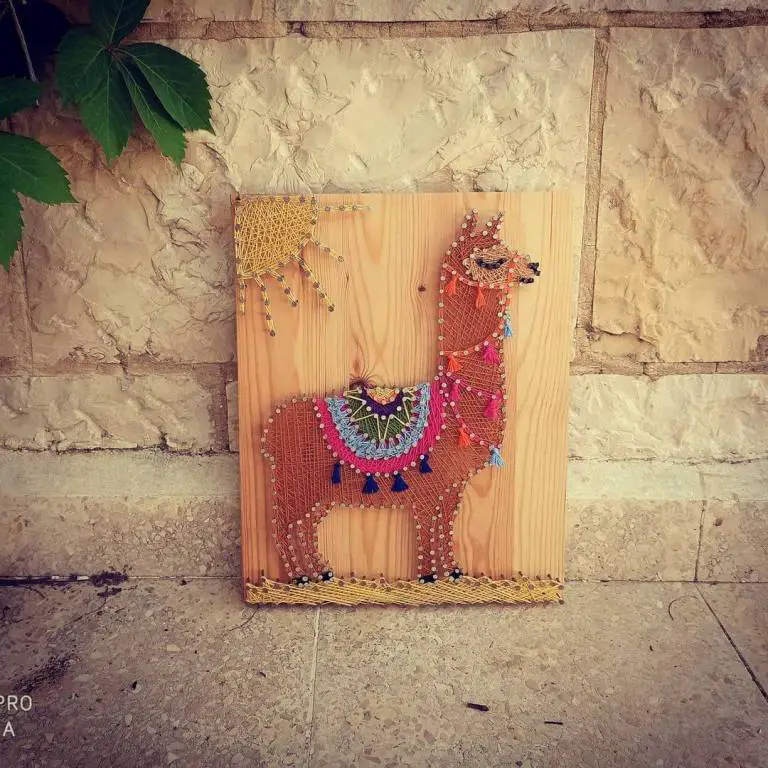 Llama in Epic Details String Art Pattern