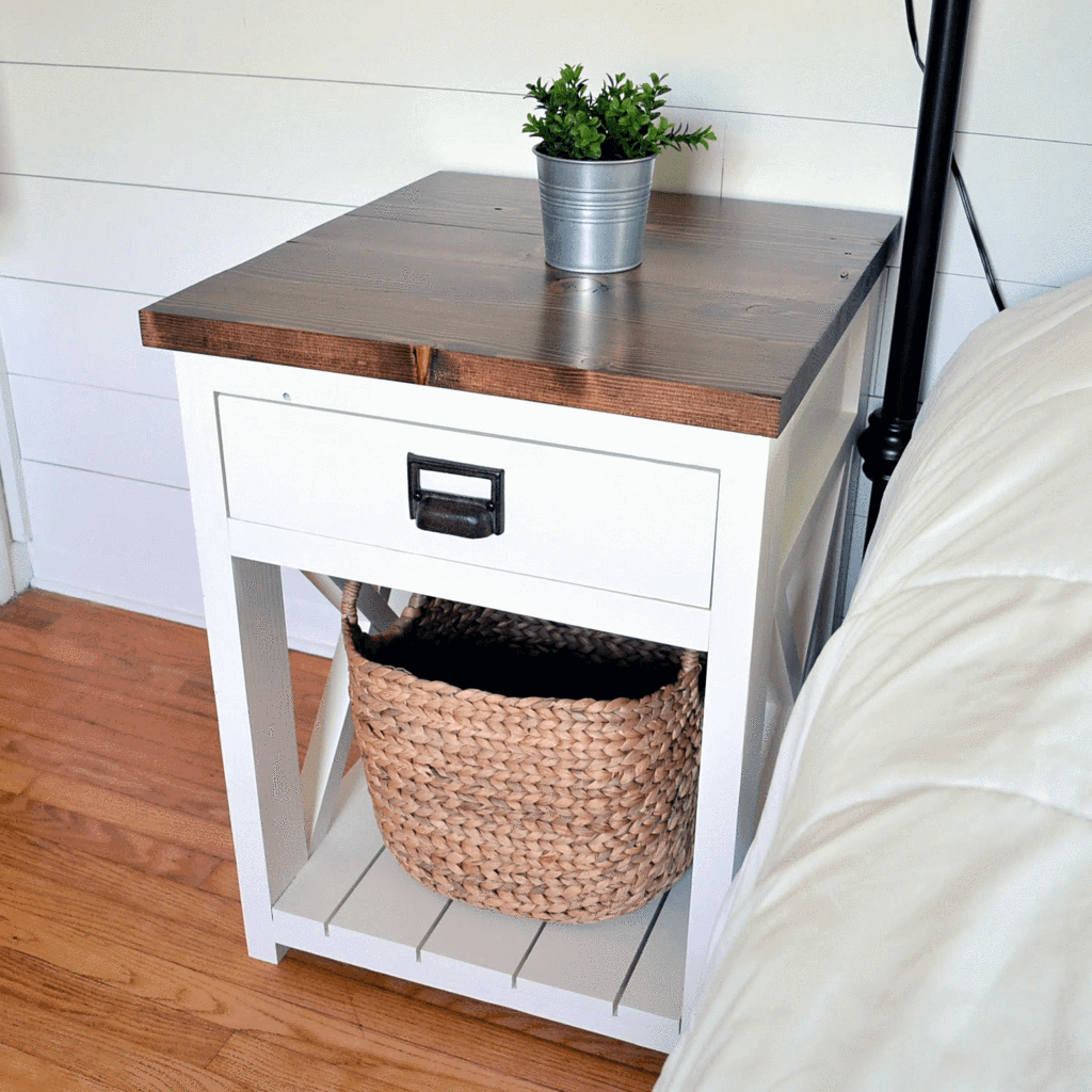 DIY Farmhouse Nightstand