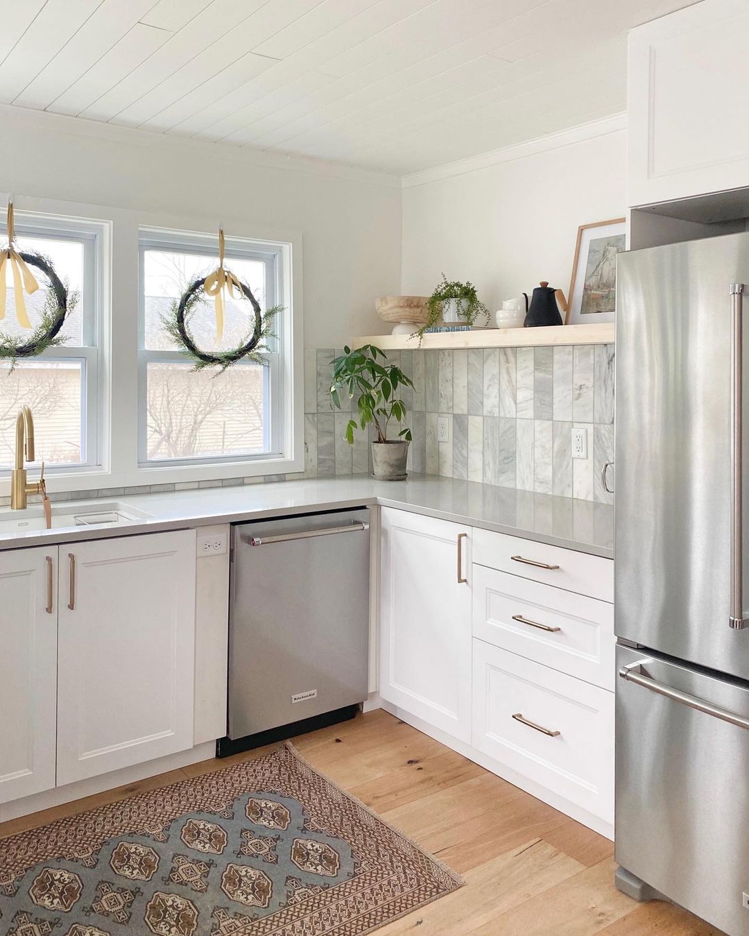 Kitchen DIY Floating Shelf