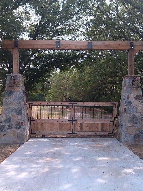  A Rustic Entrance to the Lodge