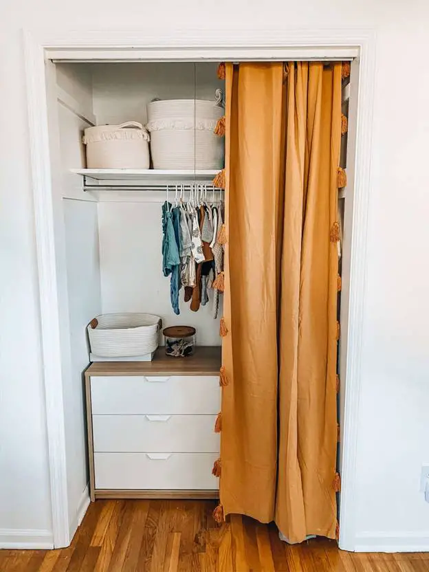 A Curtain under Mini Room