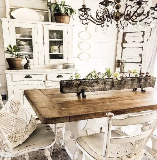 Vintage Dining Table Centerpiece Ideas