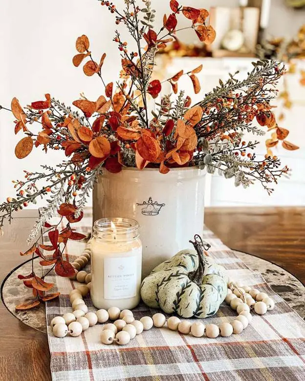 Fall-Vibes-Table-Centerpiece-Ideas