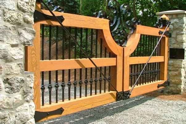 Wood and Metal Combination - Driveway Gate Ideas