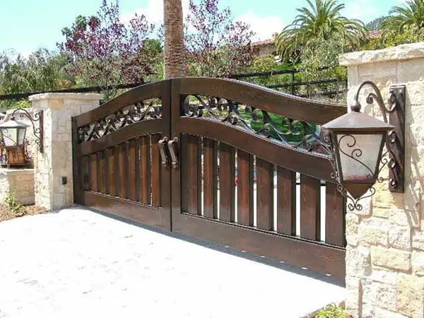 Mediterranean Entrance