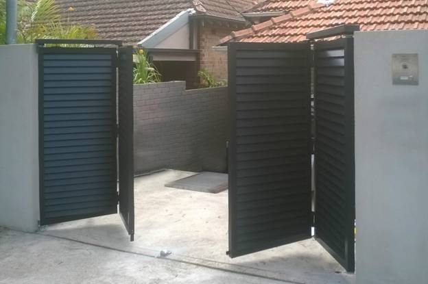 Folding Driveway Gate Ideas