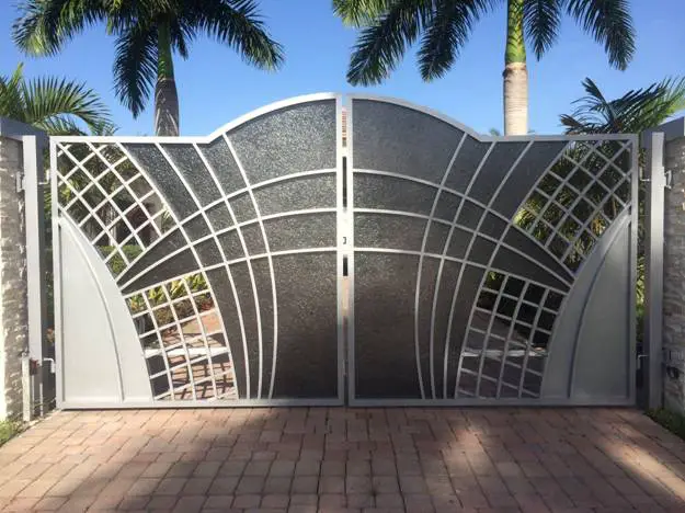 Metal Driveway Gate Ideas