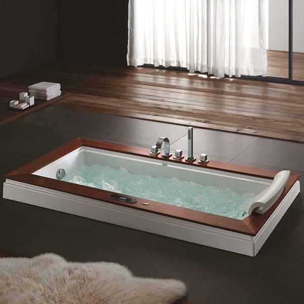 Japanese-Style Sunken Bathtub