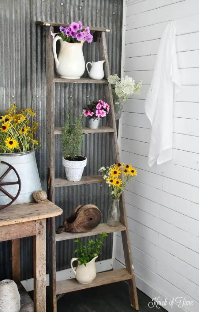 DIY Ladder Pot Stand