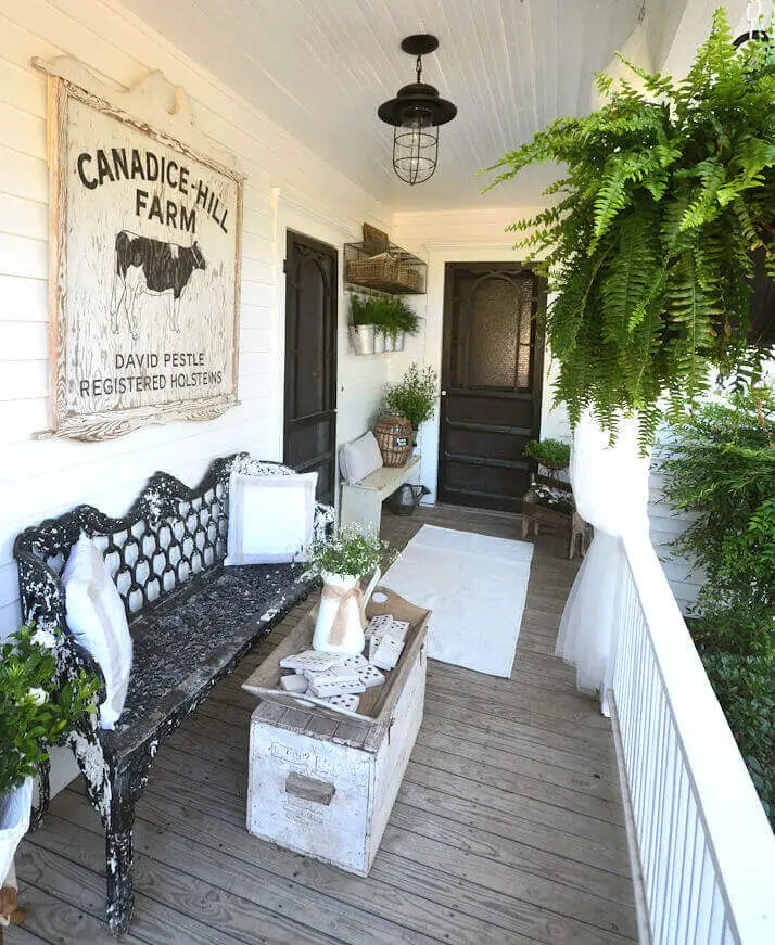  Dairy Flair in a Victorian Porch Decor