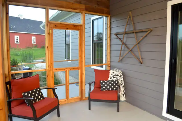 DIY-screened-porch-with-cedar-and-barnwood