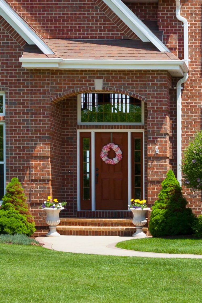 40+ Stunning Front Door Color Ideas For Red Brick House