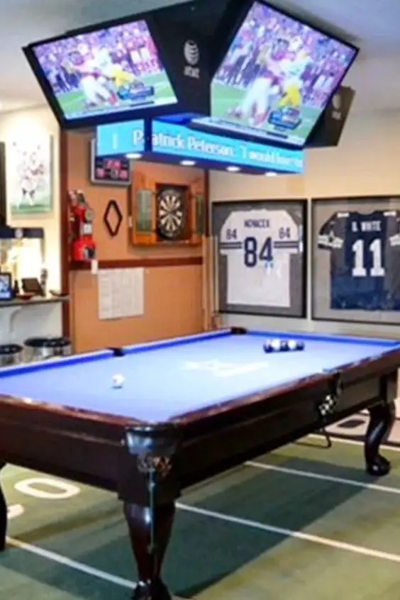 Simple Man Cave Ideas For My Garage 2