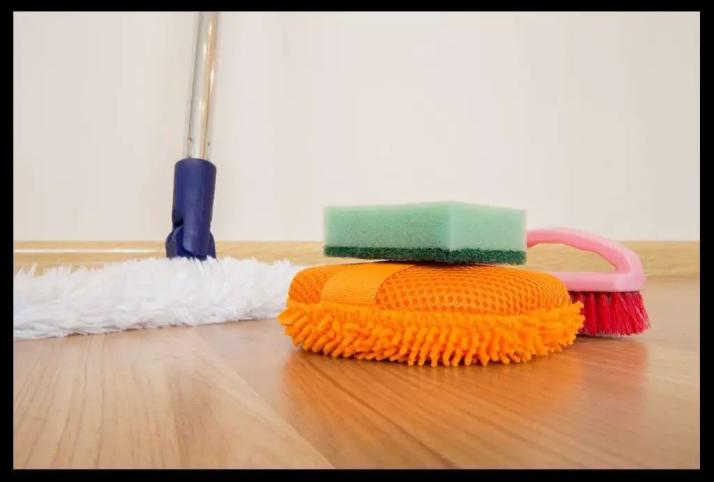 5 Best Mop for Cleaning Walls and Ceilings