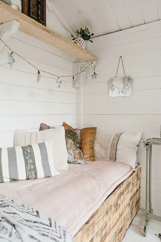 She shed interior wall Ideas