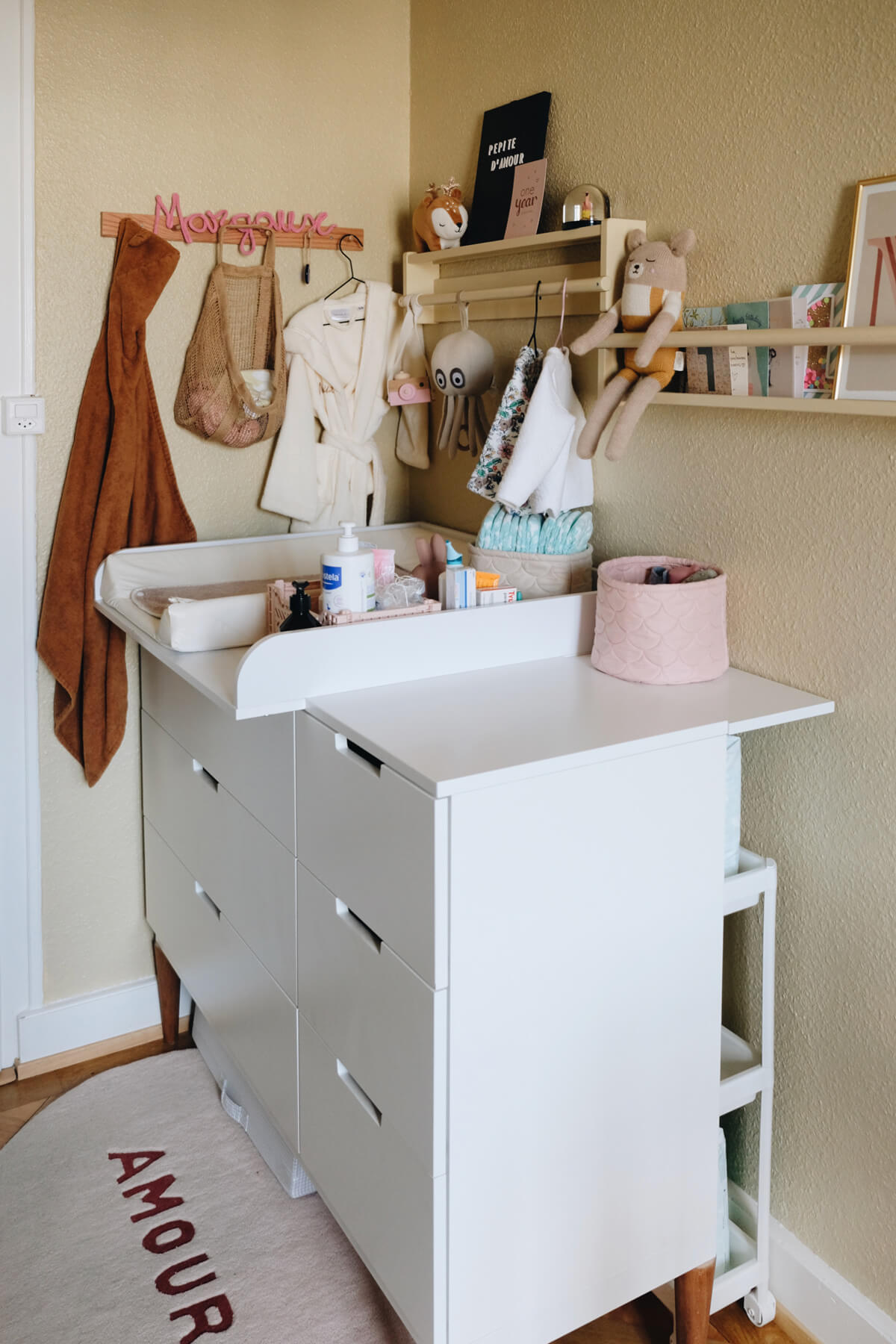 IKEA Hacks-Hemnes Dresser into a Changing Table