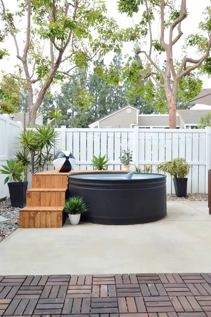 Elegance in Minimalism Backyard Stock Tank Pool