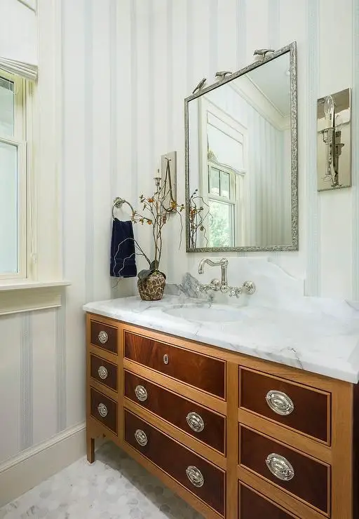 Luxurious Master Bathrooms - Two Toned Bathroom Vanity